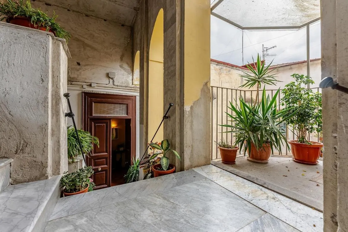 Casa Laurino A Napoli Centro Apartment 0*, Naples Italy