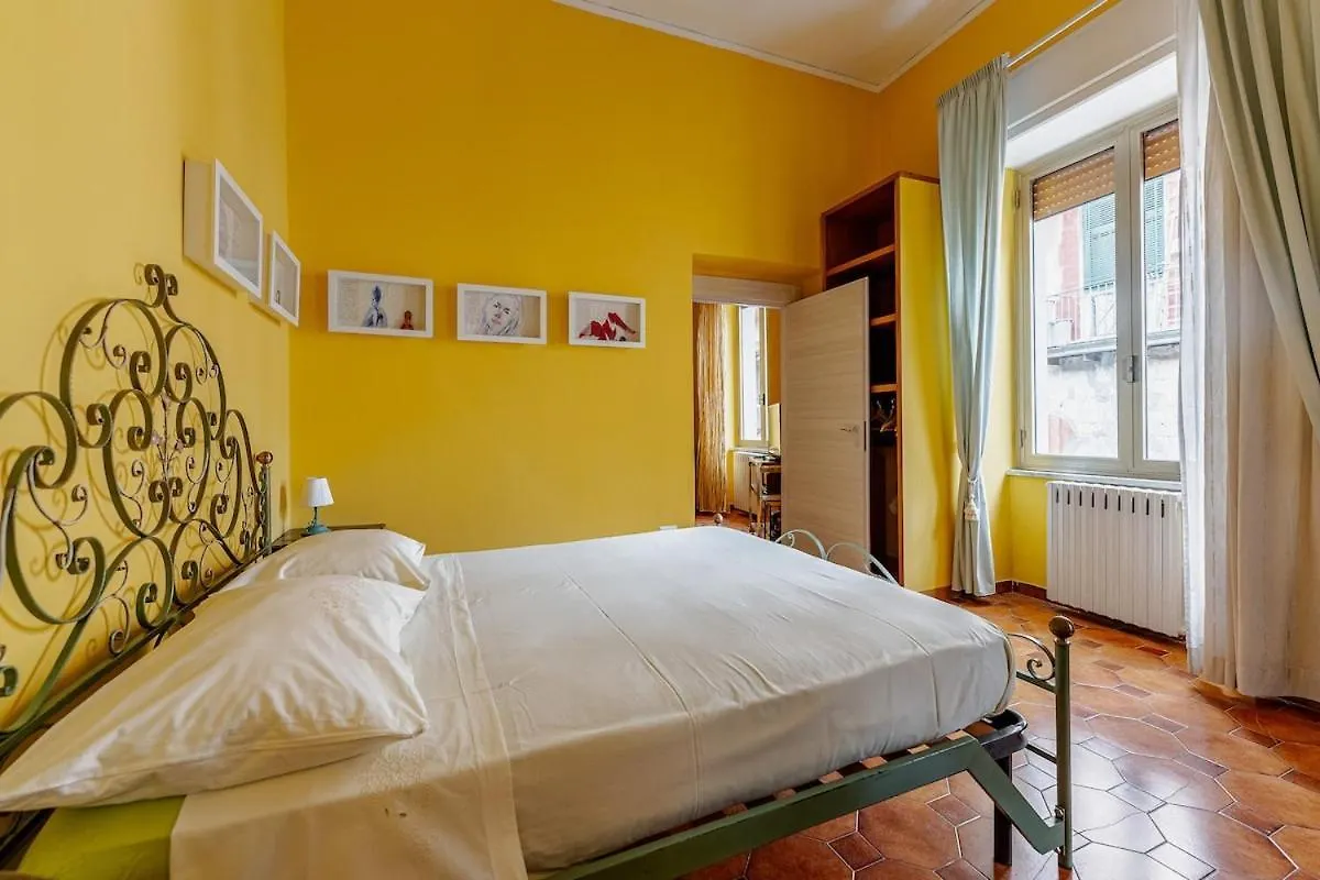 Casa Laurino A Napoli Centro Apartment  Naples